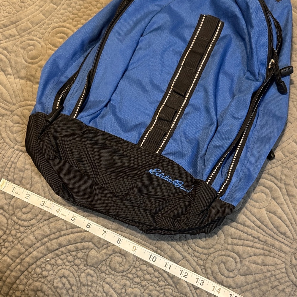 Eddie Bauer Men's Backpack in Blue and Black - Picture 8 of 8